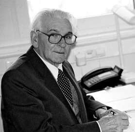 Bačer, Karel (1917–2008)
