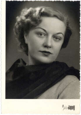 Dobovišek, Majda (1926–1990)