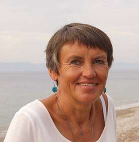 Dejak, Lijana (1960–)